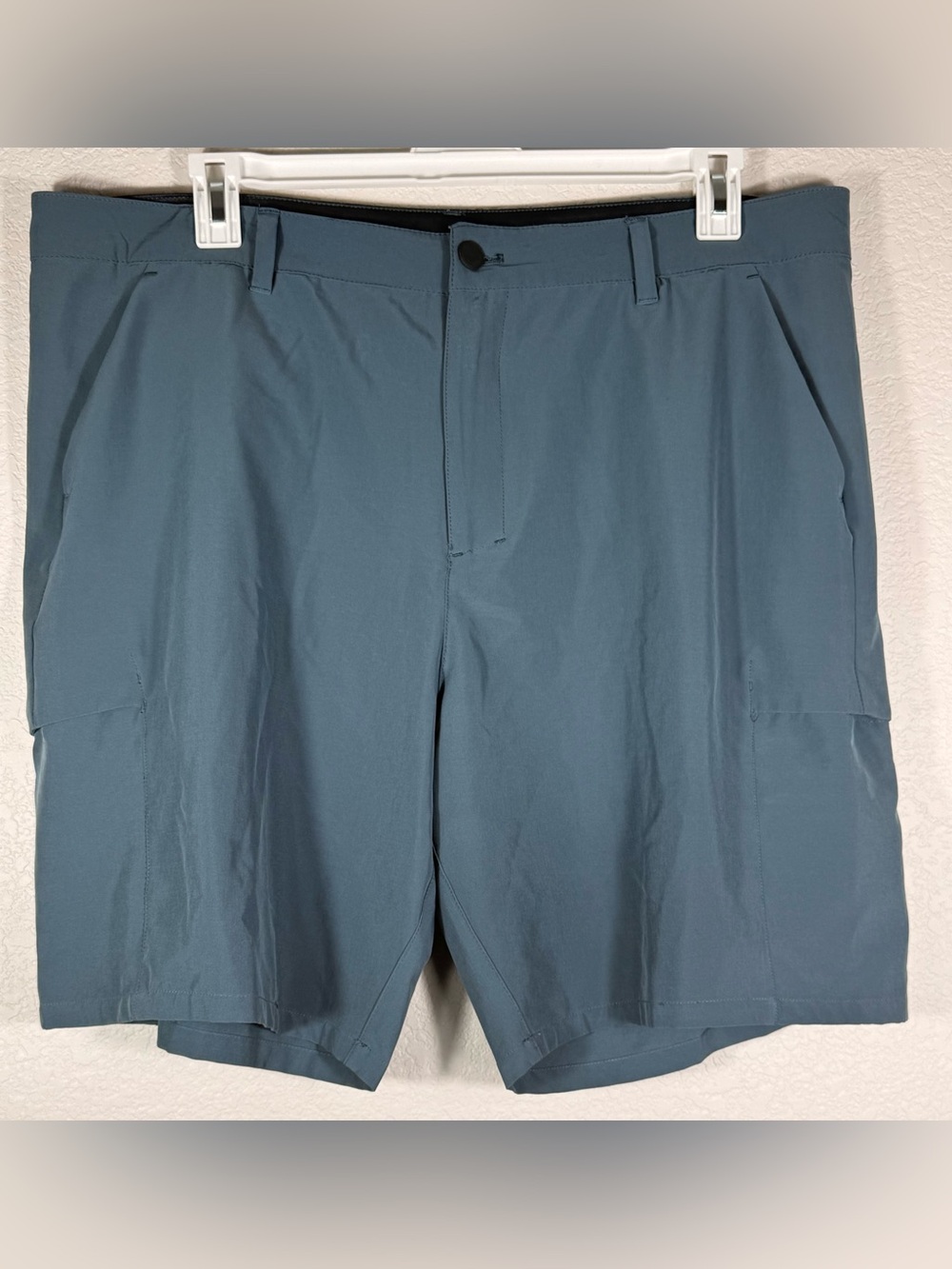 32 Degrees Slate Blue Flat Front Mens Sz 40 Performance Shorts